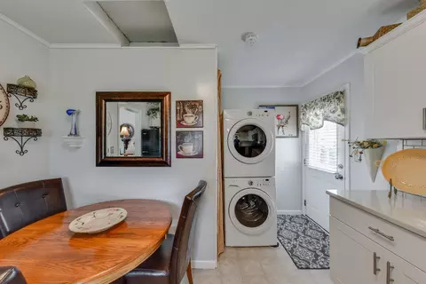6211 Hyde Park St, Romulus, MI 48174 photo 7