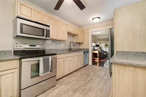 6327 E Dunbar Rd, Monroe, MI 48161 photo 10