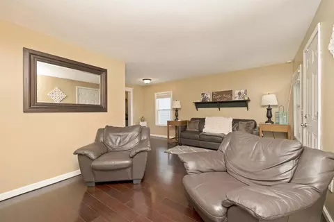 6327 E Dunbar Rd, Monroe, MI 48161 photo 8