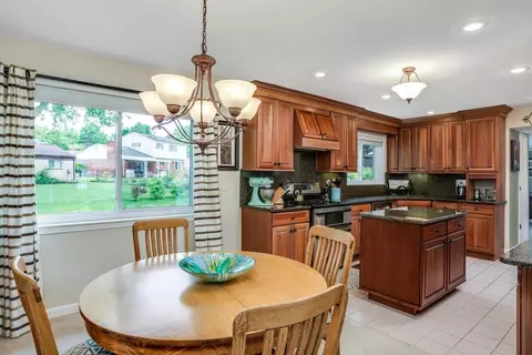 347 Willis, Saline, MI 48176 photo 8