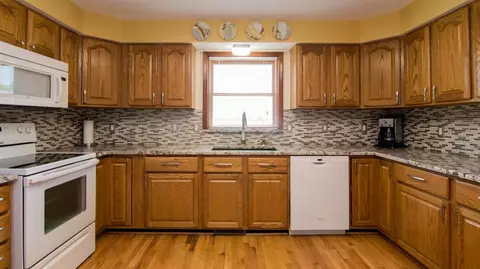 275 E Bemis Rd, Saline, MI 48176 photo 15