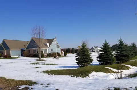 275 E Bemis Rd, Saline, MI 48176 photo 3