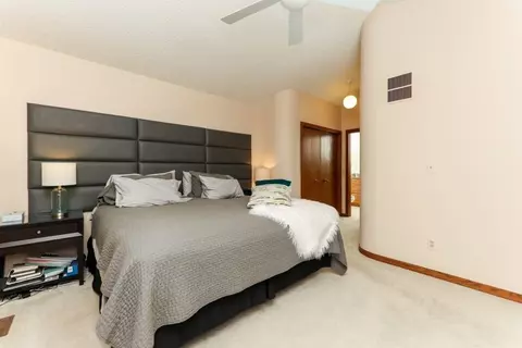 4082 Ramsgate Ct, Ann Arbor, MI 48103 photo 32