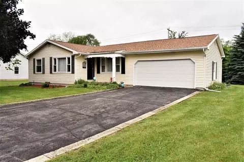 1109 Jane St, Tecumseh, MI 49286 photo 1