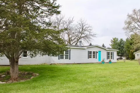 112 Carlysle Dr, Brooklyn, MI 49230 photo 1