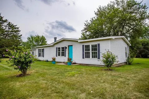 112 Carlysle Dr, Brooklyn, MI 49230 photo 2