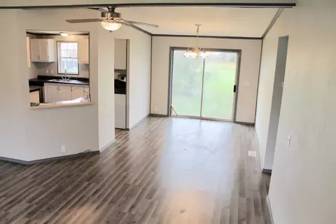 112 Carlysle Dr, Brooklyn, MI 49230 photo 9