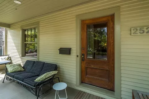 252 Crest Ave, Ann Arbor, MI 48103 photo 3