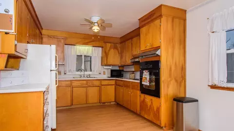 9045 Augusta St, Willis, MI 48191 photo 7