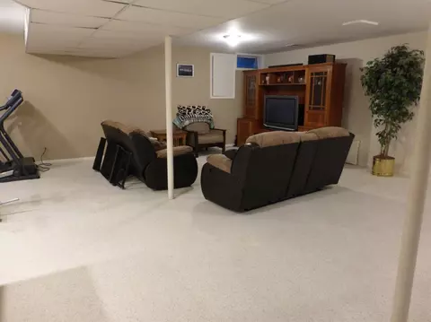 647 Berkshire Dr, Saline, MI 48176 photo 49