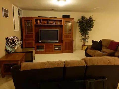 647 Berkshire Dr, Saline, MI 48176 photo 52