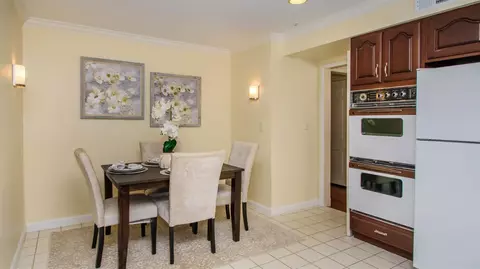 2204 Devonshire Rd, Ann Arbor, MI 48104 photo 18