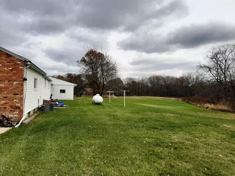 18950 Doyle Rd, Gregory, MI 48137 photo 11