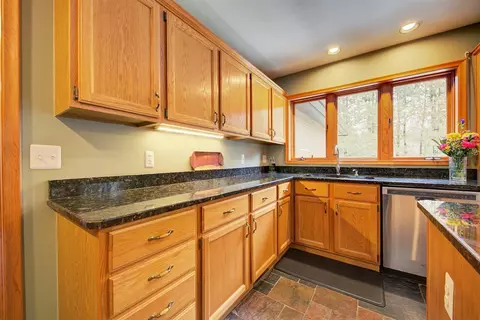 2175 E Joy Rd, Ann Arbor, MI 48105 photo 12