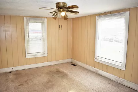705 E Main St, Milan, MI 48160 photo 3