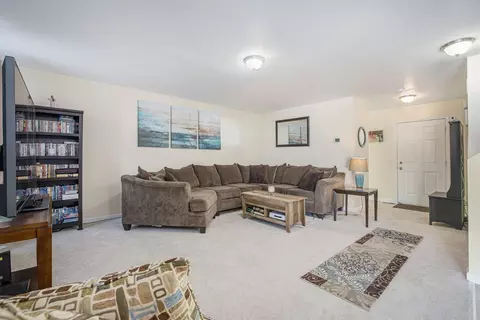 8424 Walnut Hl, Dexter, MI 48130 photo 11