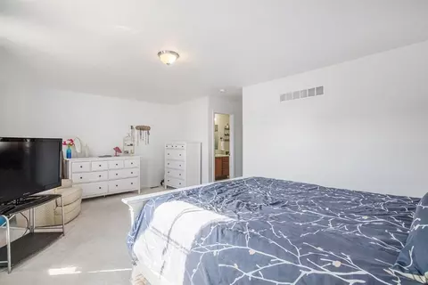 8424 Walnut Hl, Dexter, MI 48130 photo 22