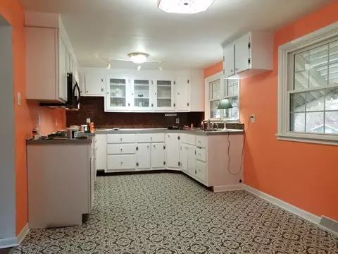 1048 Winifred, Jackson, MI 49202 photo 12