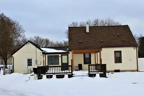 135 Cherokee Cres, Jackson, MI 49203 photo 8