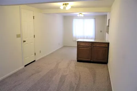 135 Cherokee Cres, Jackson, MI 49203 photo 13