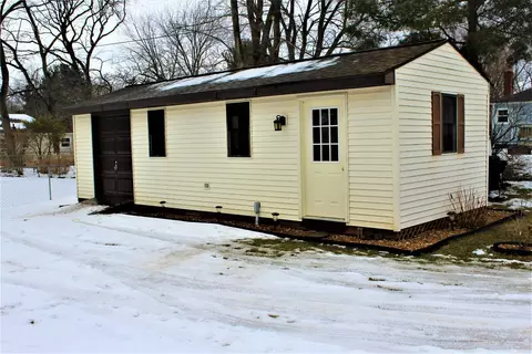 135 Cherokee Cres, Jackson, MI 49203 photo 7