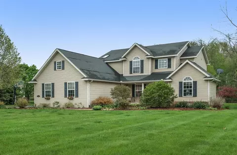 3114 Fieldstone Dr, Dexter, MI 48130 photo 2
