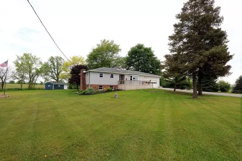 1990 Robbins, Tecumseh, MI 49286 photo 2