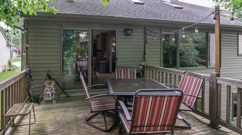 2056 Chestnut Cres, Saline, MI 48176 photo 17