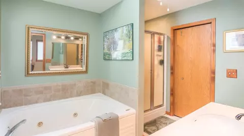 2056 Chestnut Cres, Saline, MI 48176 photo 37