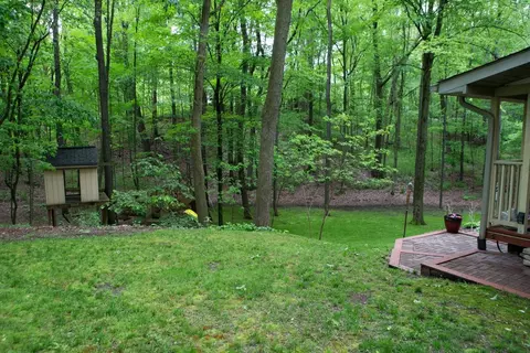 2343 S Corlett, Brighton, MI 48114 photo 3