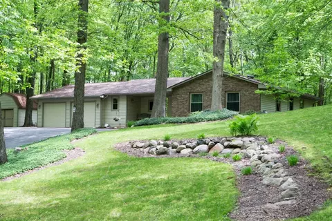 2343 S Corlett, Brighton, MI 48114 photo 1