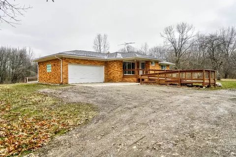3297 Dewdrop Ln, Howell, MI 48843 photo 3