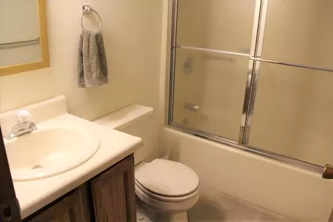 602 Echo Ct, Saline, MI 48176 photo 24
