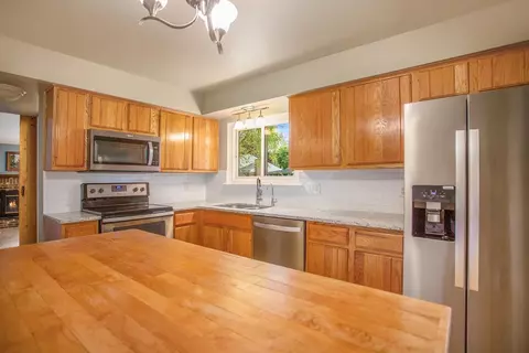425 Springbrook Cres, Saline, MI 48176 photo 9