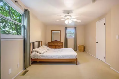 425 Springbrook Cres, Saline, MI 48176 photo 17