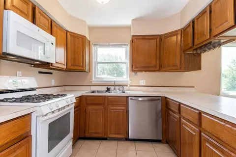 632 Skydale Dr, Ann Arbor, MI 48105 photo 12
