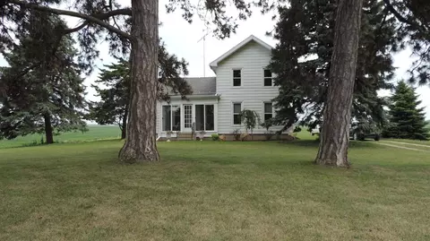 8940 Welch, Tecumseh, MI 49286 photo 2