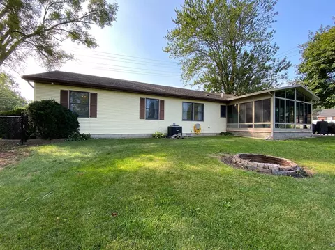 125 E Newburg Rd, Carleton, MI 48117 photo 4