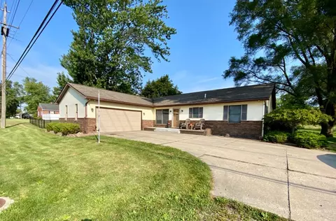 125 E Newburg Rd, Carleton, MI 48117 photo 2