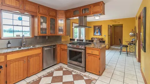 9950 Warner Rd, Saline, MI 48176 photo 10