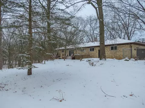 8065 Donovan Rd, Dexter, MI 48130 photo 43
