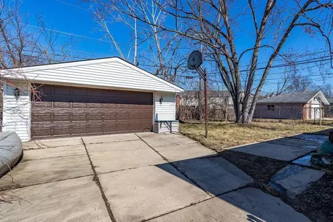 30444 Cherry Ave, Romulus, MI 48174 photo 40