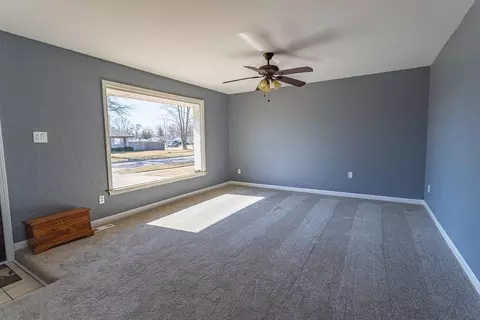 30444 Cherry Ave, Romulus, MI 48174 photo 10