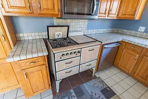 30444 Cherry Ave, Romulus, MI 48174 photo 17