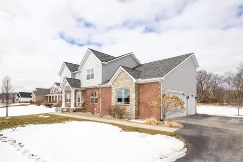 7676 Fox Trace Rd, Dexter, MI 48130 photo 3