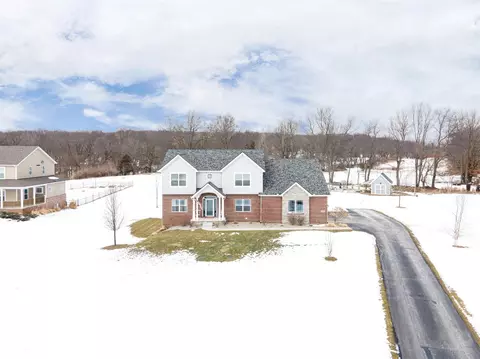 7676 Fox Trace Rd, Dexter, MI 48130 photo 1
