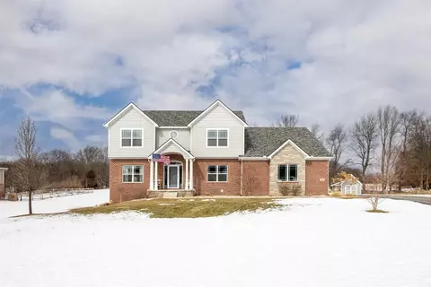 7676 Fox Trace Rd, Dexter, MI 48130 photo 2