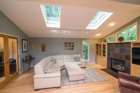 2981 Devonshire Rd, Ann Arbor, MI 48104 photo 27