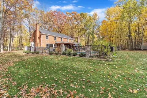 12695 Eggert Rd, Dundee, MI 48131 photo 15