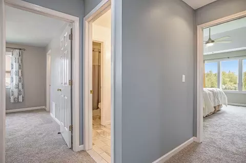 326 E Castlebury Cir, Saline, MI 48176 photo 24